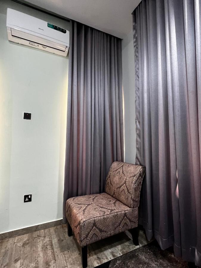 Fragrance Apartments And Suites Ibadan Bagian luar foto