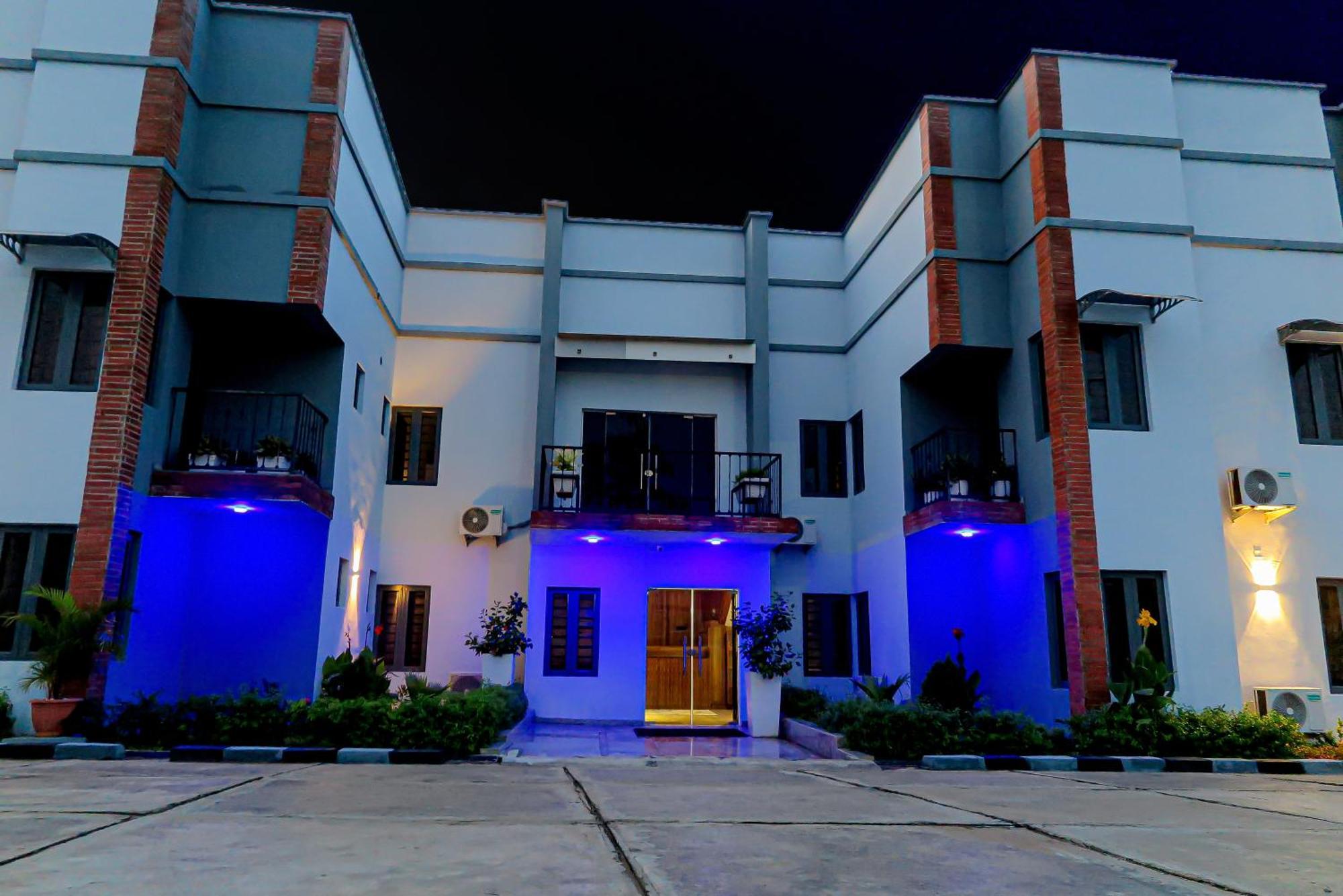 Fragrance Apartments And Suites Ibadan Bagian luar foto